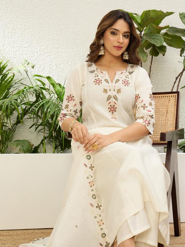 VP 9713 W Women's Cream Embroidered Yoke Straight Kurta Set with Scalloped Dupatta